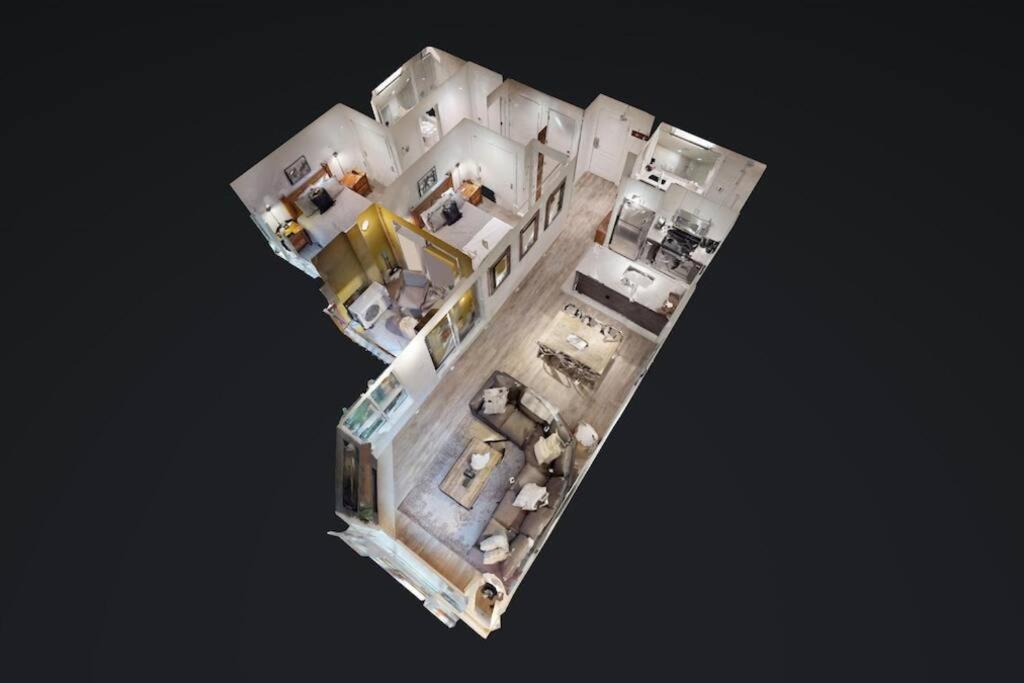 Bear Lodge, Village - Spectacular Location On Village Stroll, Designer Remodel Apartment
