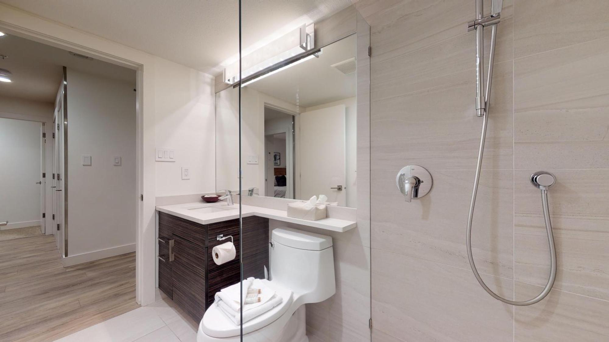 Bear Lodge, Village - Spectacular Location On Village Stroll, Designer Remodel Apartment Whistler
